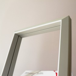 Display autoportante Compact Restyle 3 Ripiani Display autoportante Compact Restyle 3 Ripiani