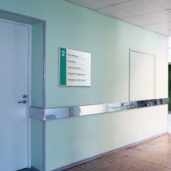 Segnaletica a parete personalizzata in vetro temperato safepix wall personalizzato 150x150 mm Segnaletica a parete personalizzata in vetro temperato safepix wall personalizzato 150x150 mm