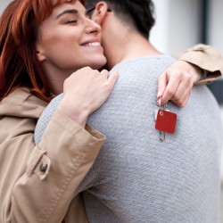 Portachiavi in feltro rpet rosso personalizzato E14277R Portachiavi in feltro rpet rosso personalizzato E14277R